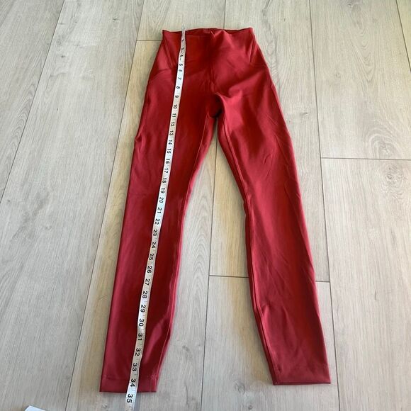 Lululemon women’s leggings size 2 - Picture 2 of 8